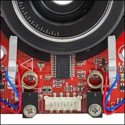 The Tips of the Motors Contacting the Edge of the Rotation Stage