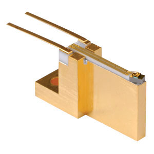 SAF1145H - CWL = 1220 nm, InP Single Angle Facet Gain Chip on Submount with Heatsink